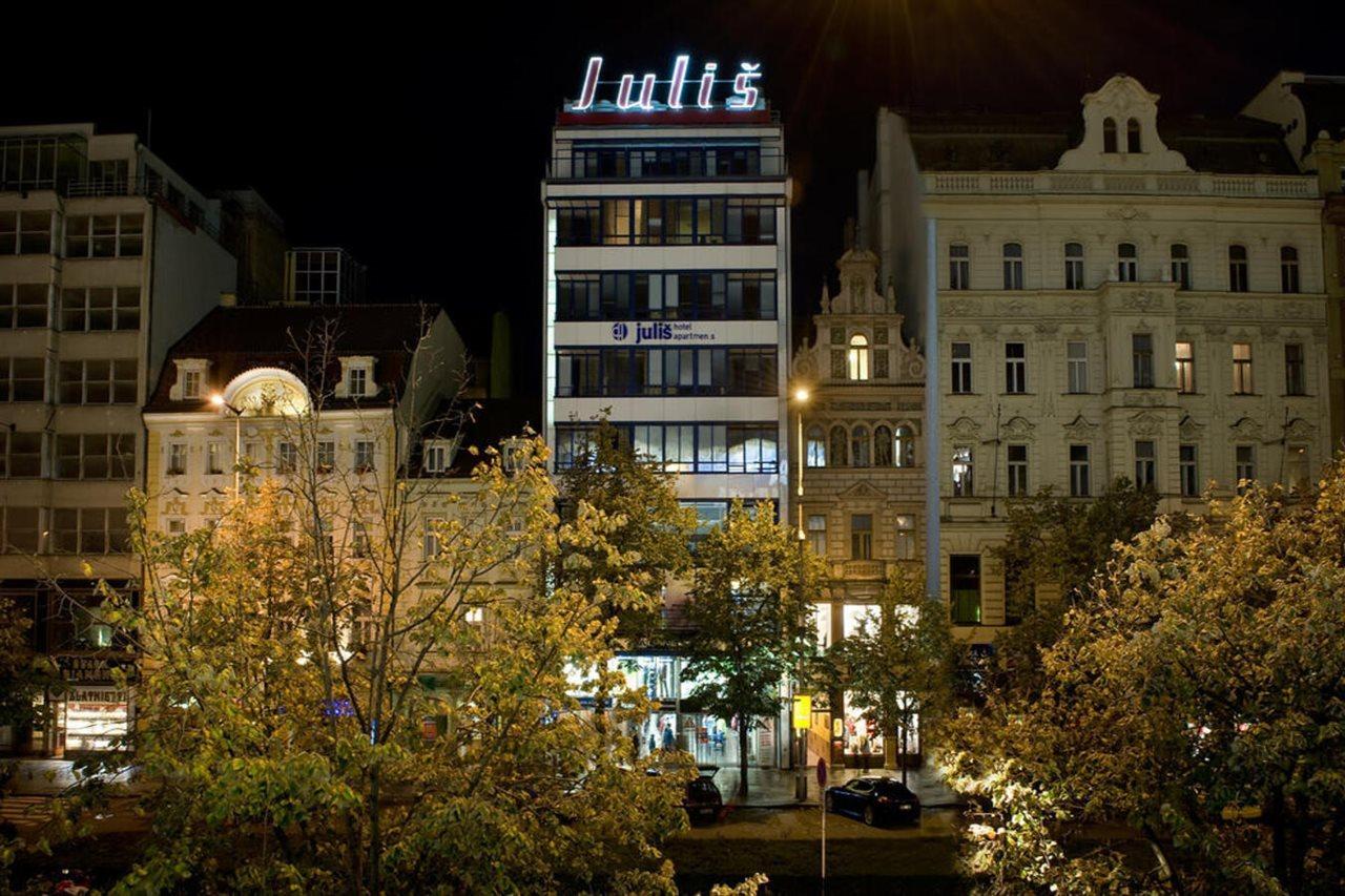 Ea Hotel Julis Прага Екстер'єр фото